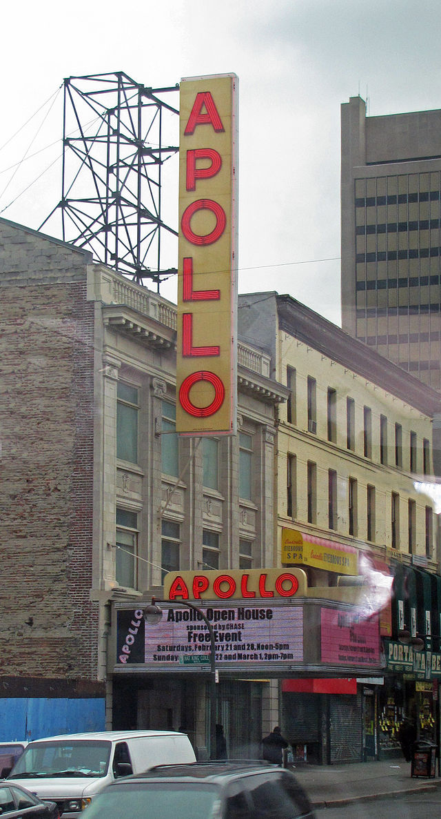 Apollo_Theater,_Harlem_(2009)