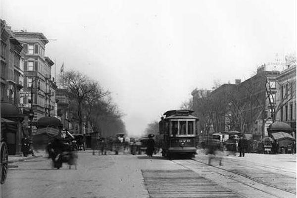 lenox-avenue-125th-street-harlem-ny-1910 slider