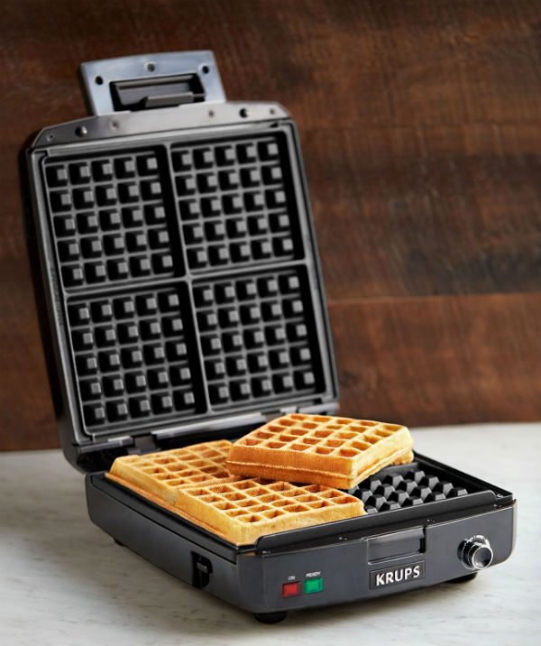 4 Slice Belgian Waffle Maker GQ502D51